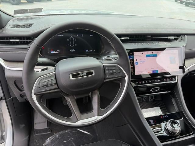 2026 Jeep Grand Cherokee GRAND CHEROKEE L LAREDO ALTITUDE 4X4