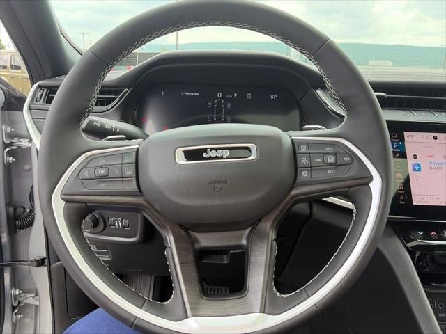 2026 Jeep Grand Cherokee GRAND CHEROKEE L LAREDO ALTITUDE 4X4