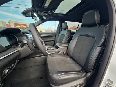 2027 Jeep Grand Cherokee GRAND CHEROKEE L LAREDO ALTITUDE 4X4