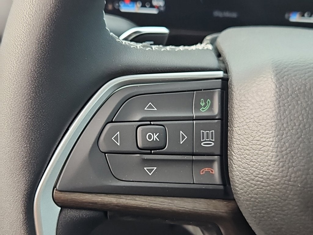 2027 Jeep Grand Cherokee GRAND CHEROKEE L LAREDO ALTITUDE 4X4