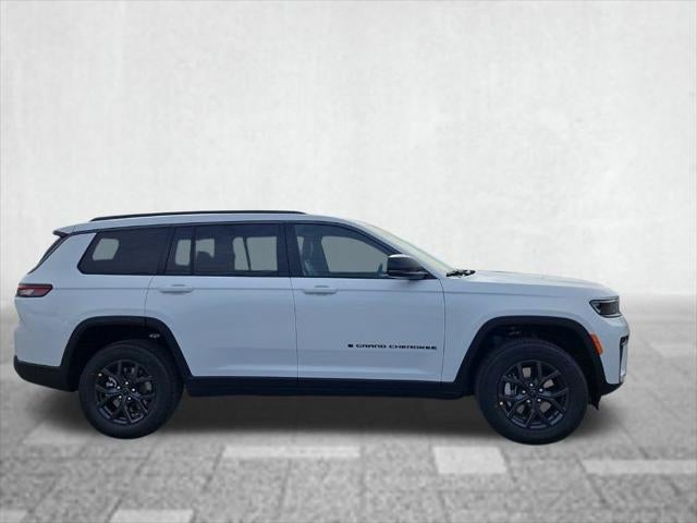 2027 Jeep Grand Cherokee GRAND CHEROKEE L LAREDO ALTITUDE 4X4