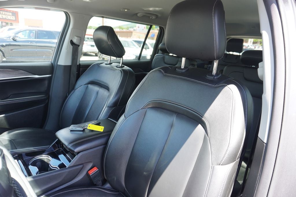 2023 Jeep Grand Cherokee L Limited 4x4