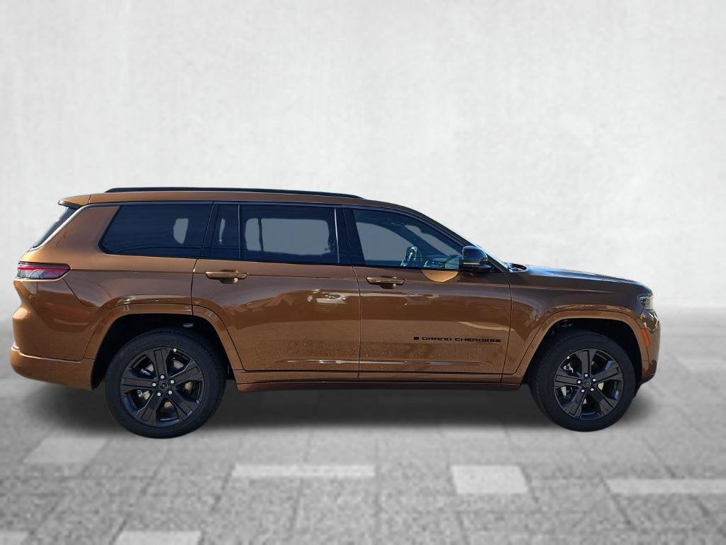 2027 Jeep Grand Cherokee GRAND CHEROKEE L LIMITED RESERVE 4X4