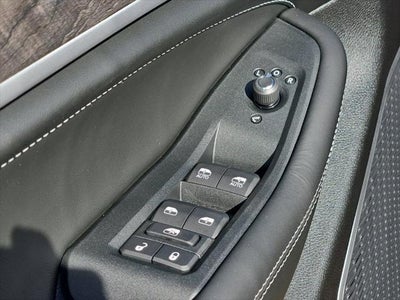 2027 Jeep Grand Cherokee GRAND CHEROKEE L LIMITED RESERVE 4X4