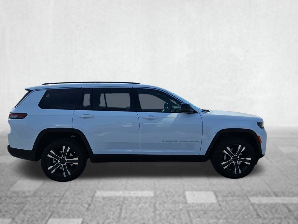 2027 Jeep Grand Cherokee GRAND CHEROKEE L LIMITED 4X4