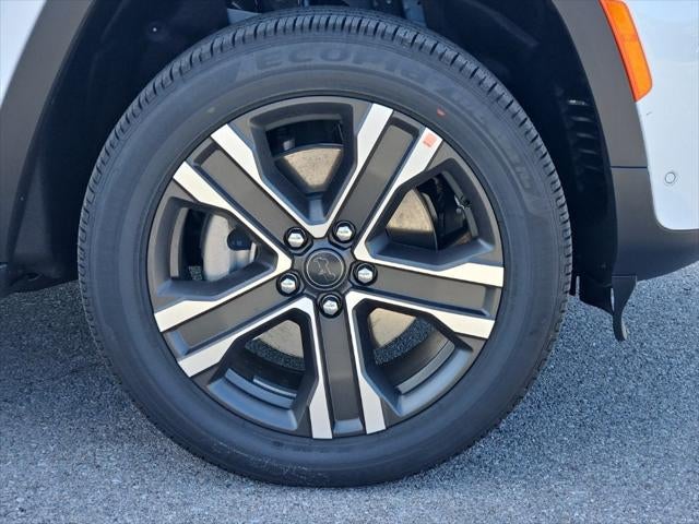 2027 Jeep Grand Cherokee GRAND CHEROKEE L LIMITED 4X4