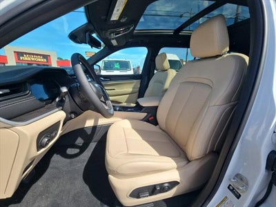 2027 Jeep Grand Cherokee GRAND CHEROKEE L LIMITED 4X4