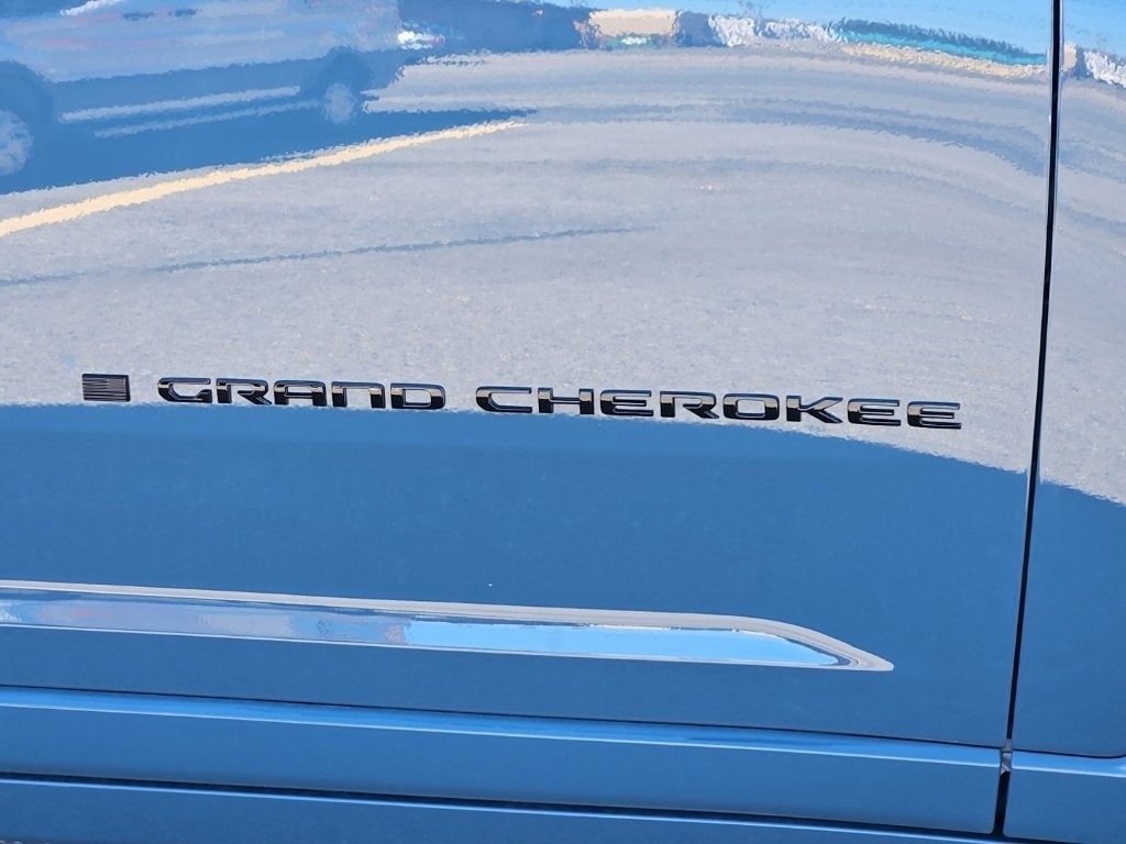 2027 Jeep Grand Cherokee GRAND CHEROKEE L LIMITED RESERVE 4X4