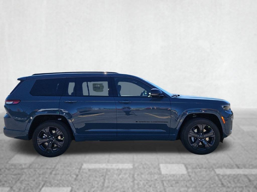 2027 Jeep Grand Cherokee GRAND CHEROKEE L LIMITED RESERVE 4X4