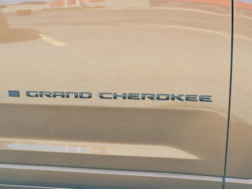 2027 Jeep Grand Cherokee GRAND CHEROKEE L LIMITED RESERVE 4X4