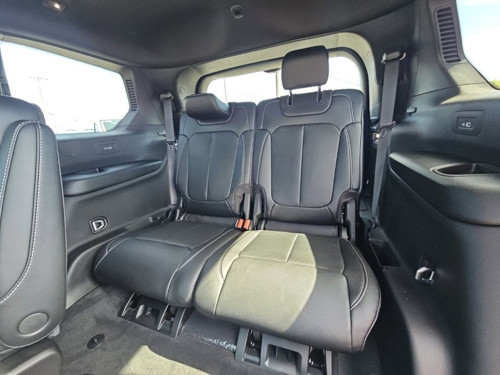 2027 Jeep Grand Cherokee GRAND CHEROKEE L LIMITED RESERVE 4X4