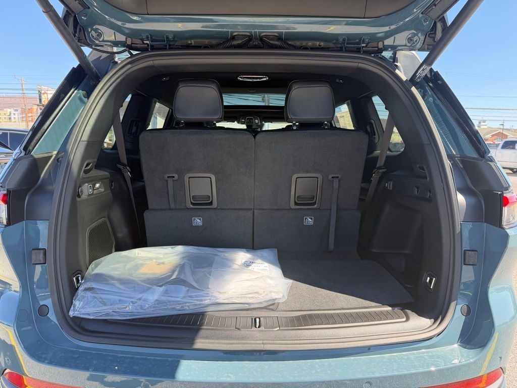 2026 Jeep Grand Cherokee GRAND CHEROKEE L LIMITED RESERVE 4X4