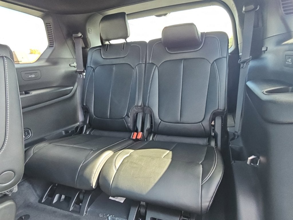 2027 Jeep Grand Cherokee GRAND CHEROKEE L LIMITED RESERVE 4X4