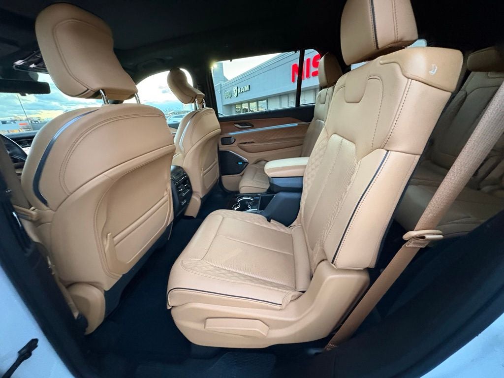 2023 Jeep Grand Cherokee L Summit Reserve 4x4