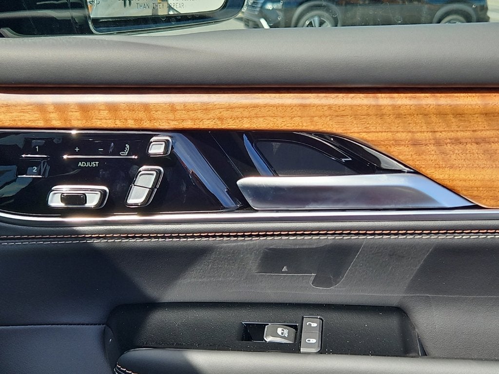 2027 Jeep Grand Wagoneer GRAND WAGONEER LONG WHEELBASE SUMMIT RESERVE 4X4