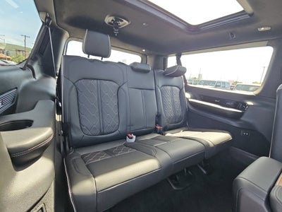 2027 Jeep Grand Wagoneer GRAND WAGONEER LONG WHEELBASE SUMMIT RESERVE 4X4