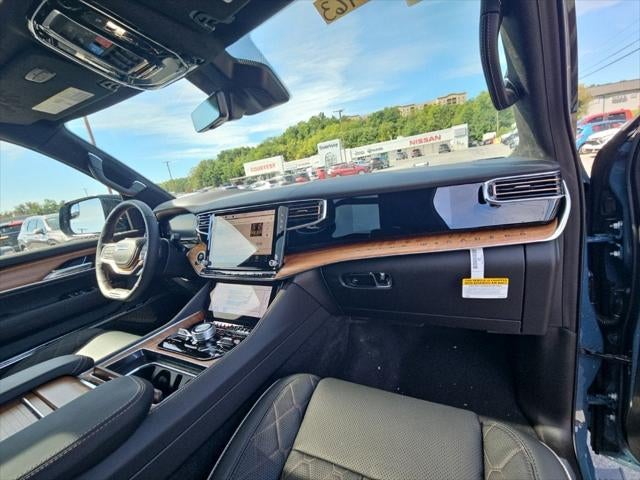 2027 Jeep Grand Wagoneer GRAND WAGONEER LONG WHEELBASE SUMMIT RESERVE 4X4