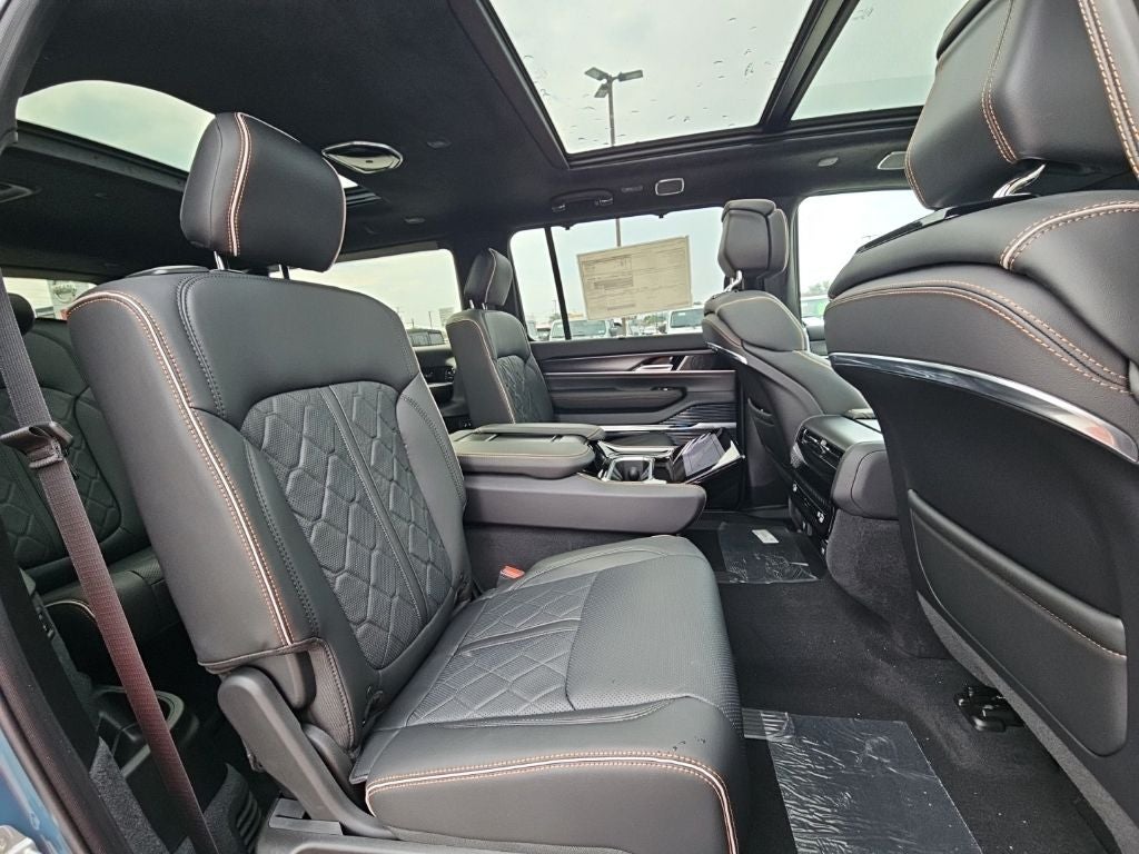 2026 Jeep Grand Wagoneer L GRAND WAGONEER L SUMMIT RESERVE 4X4