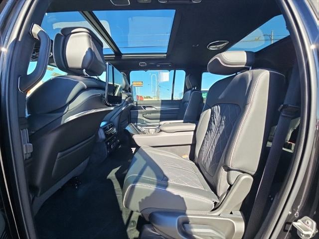 2027 Jeep Grand Wagoneer GRAND WAGONEER SUMMIT RESERVE 4X4
