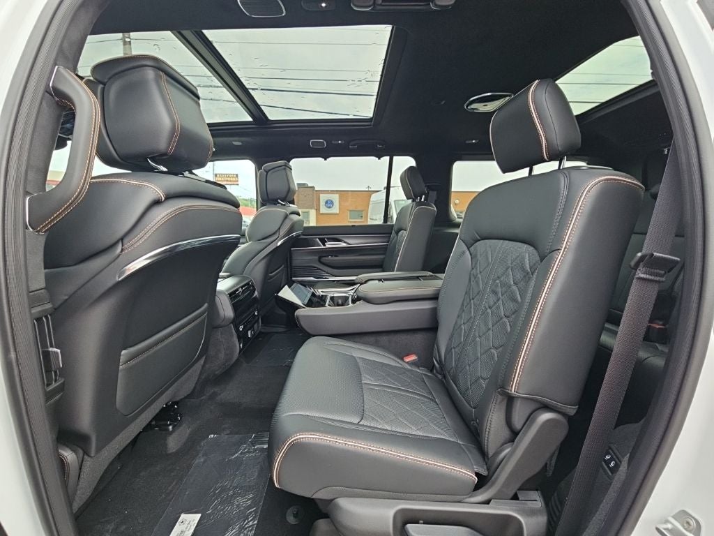 2026 Jeep Grand Wagoneer GRAND WAGONEER SUMMIT RESERVE 4X4