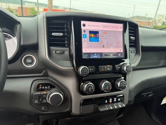 2025 RAM Ram 1500 RAM 1500 TRADESMAN QUAD CAB 4X4 6'4' BOX