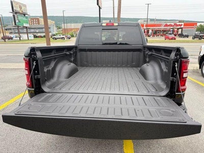 2025 RAM Ram 1500 RAM 1500 TRADESMAN QUAD CAB 4X4 6'4' BOX