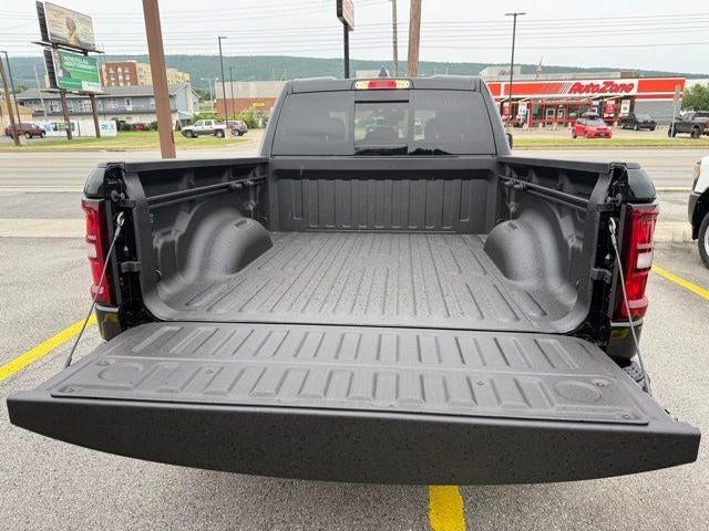 2025 RAM Ram 1500 RAM 1500 TRADESMAN QUAD CAB 4X4 6'4' BOX