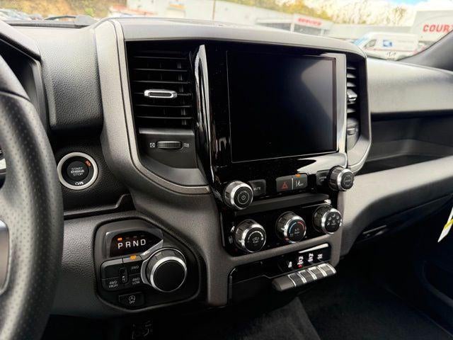 2025 RAM Ram 1500 RAM 1500 TRADESMAN QUAD CAB 4X4 6'4' BOX