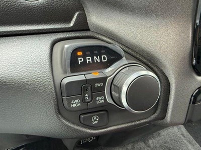 2025 RAM Ram 1500 RAM 1500 TRADESMAN QUAD CAB 4X4 6'4' BOX