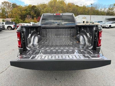 2025 RAM Ram 1500 RAM 1500 TRADESMAN QUAD CAB 4X4 6'4' BOX