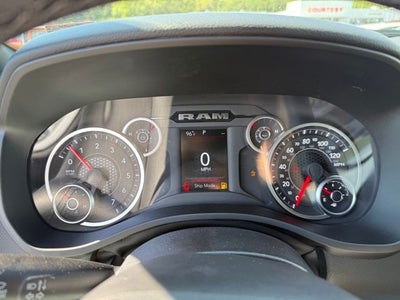 2025 RAM Ram 1500 RAM 1500 BIG HORN CREW CAB 4X4 5'7' BOX