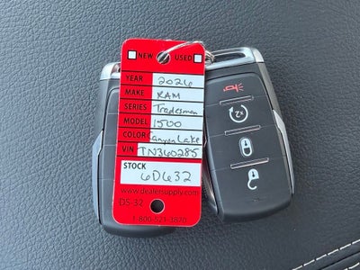 2026 RAM Ram 1500 RAM 1500 EXPRESS CREW CAB 4X4 5'7' BOX