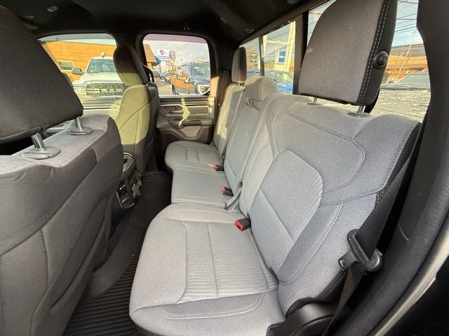 2021 RAM 1500 Big Horn Quad Cab 4x4 6'4' Box