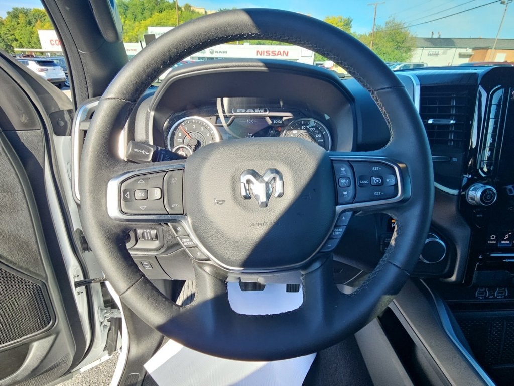 2026 RAM 1500 Big Horn Crew Cab 4x4 5'7' Box