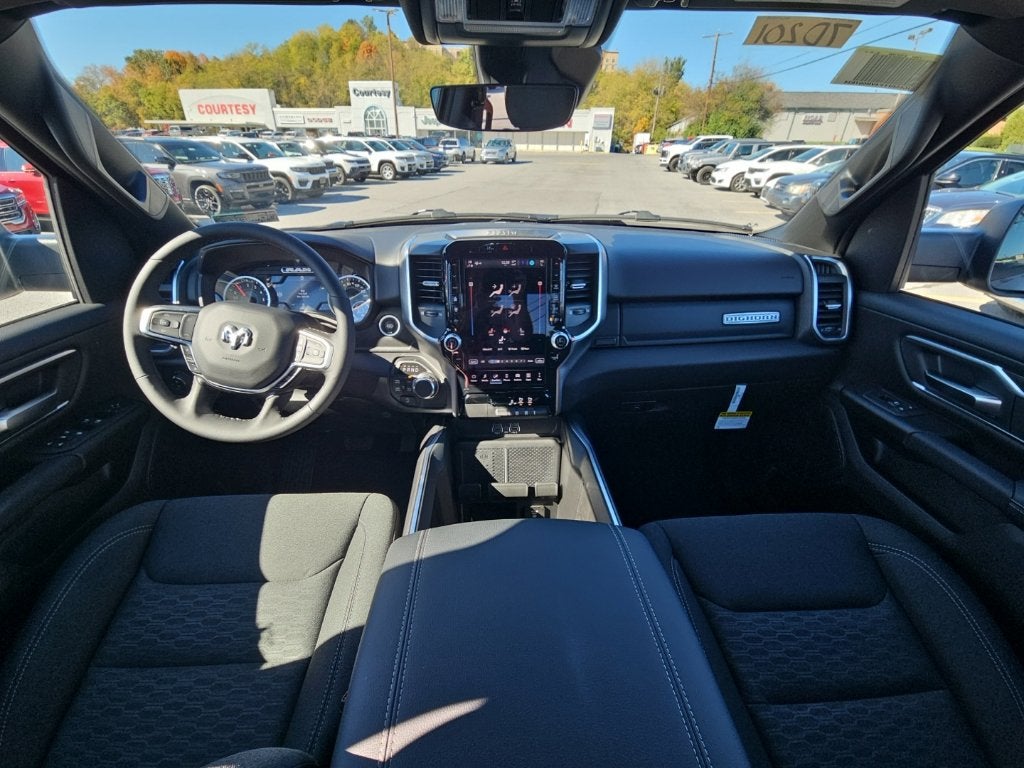 2027 RAM Ram 1500 RAM 1500 BIG HORN CREW CAB 4X4 5'7' BOX