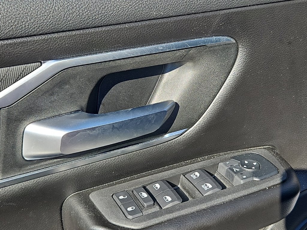 2025 RAM 1500 Big Horn Crew Cab 4x4 5'7' Box