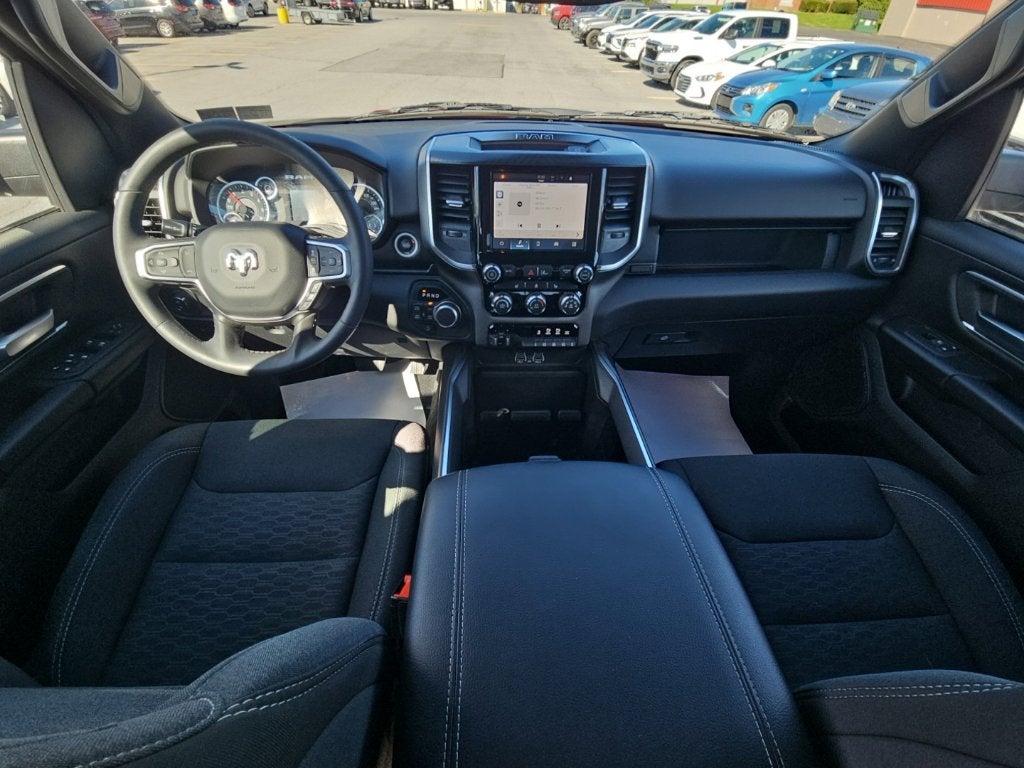 2025 RAM 1500 Big Horn Crew Cab 4x4 5'7' Box