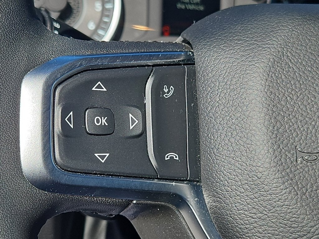 2025 RAM 1500 Big Horn Crew Cab 4x4 5'7' Box