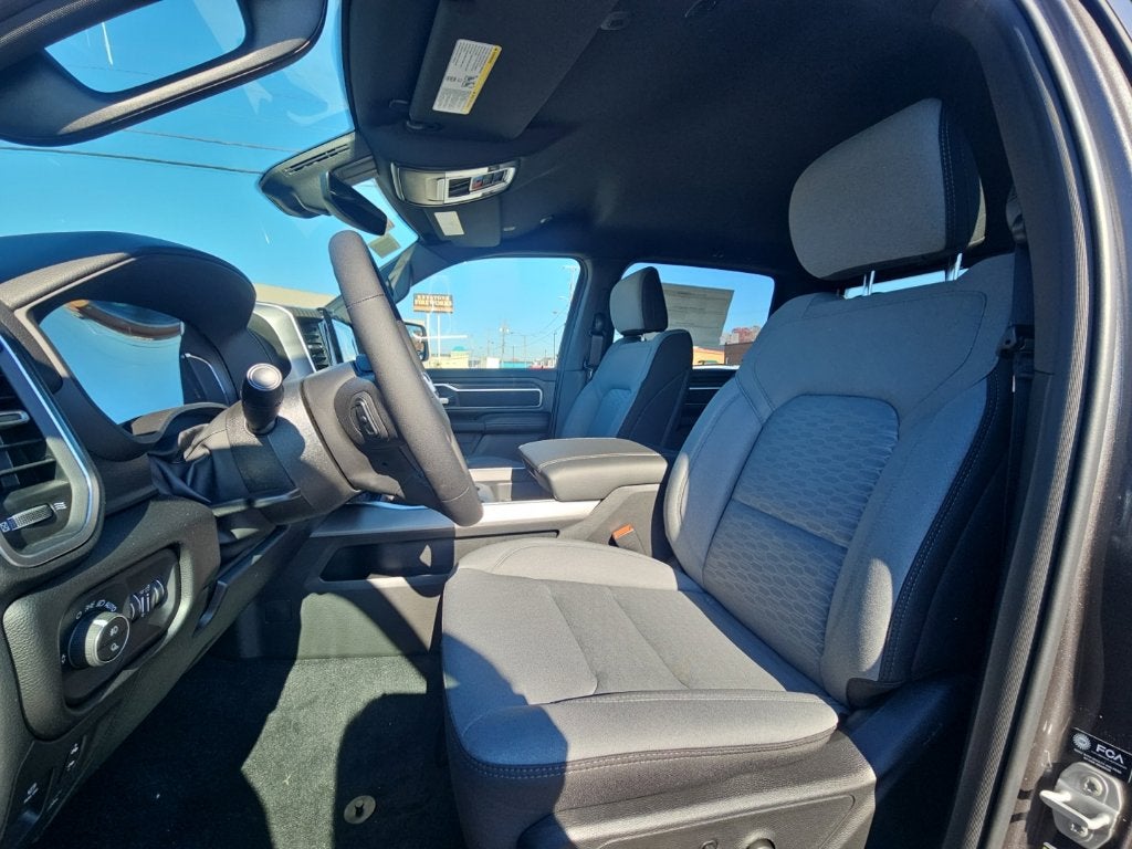 2027 RAM Ram 1500 RAM 1500 BIG HORN CREW CAB 4X4 5'7' BOX