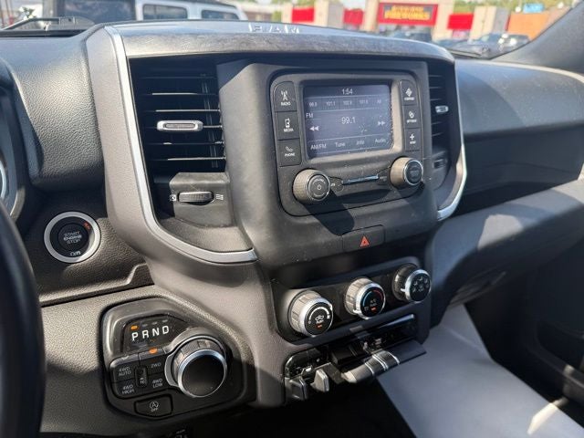 2021 RAM 1500 Big Horn Crew Cab 4x4 5'7' Box