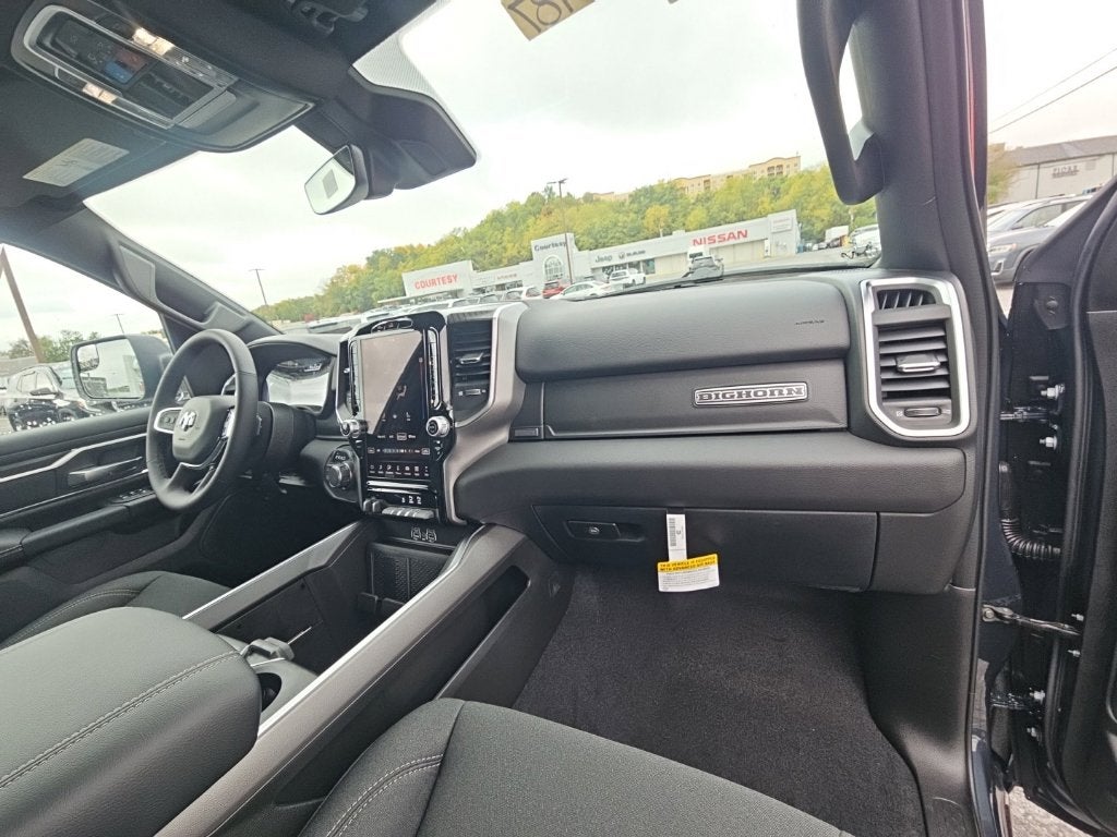 2027 RAM Ram 1500 RAM 1500 BIG HORN CREW CAB 4X4 5'7' BOX