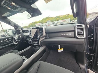 2027 RAM Ram 1500 RAM 1500 BIG HORN CREW CAB 4X4 5'7' BOX