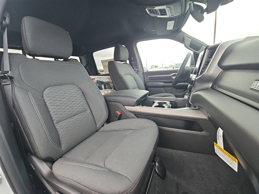 2027 RAM Ram 1500 RAM 1500 BIG HORN CREW CAB 4X4 5'7' BOX