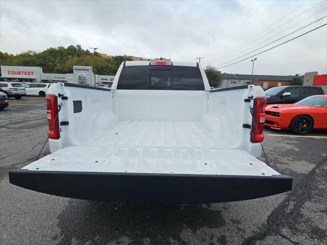 2027 RAM Ram 1500 RAM 1500 BIG HORN CREW CAB 4X4 5'7' BOX