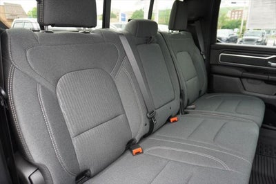 2022 RAM 1500 Big Horn Crew Cab 4x4 5'7' Box