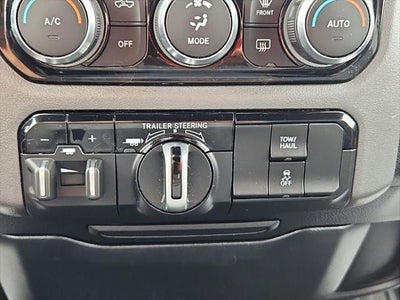 2023 RAM 1500 Big Horn Crew Cab 4x4 5'7' Box