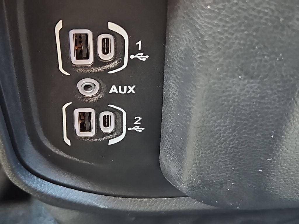 2026 RAM 1500 RAM 1500 TRADESMAN CREW CAB 4X4 5'7' BOX