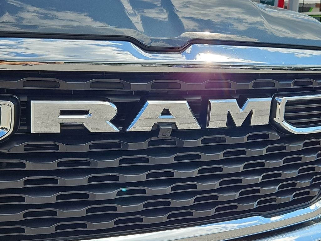 2026 RAM 1500 RAM 1500 TRADESMAN CREW CAB 4X4 5'7' BOX