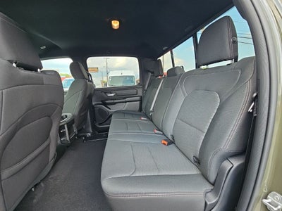 2026 RAM Ram 1500 RAM 1500 EXPRESS CREW CAB 4X4 5'7' BOX