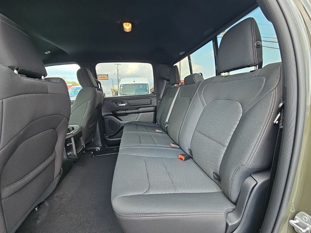 2026 RAM Ram 1500 RAM 1500 EXPRESS CREW CAB 4X4 5'7' BOX